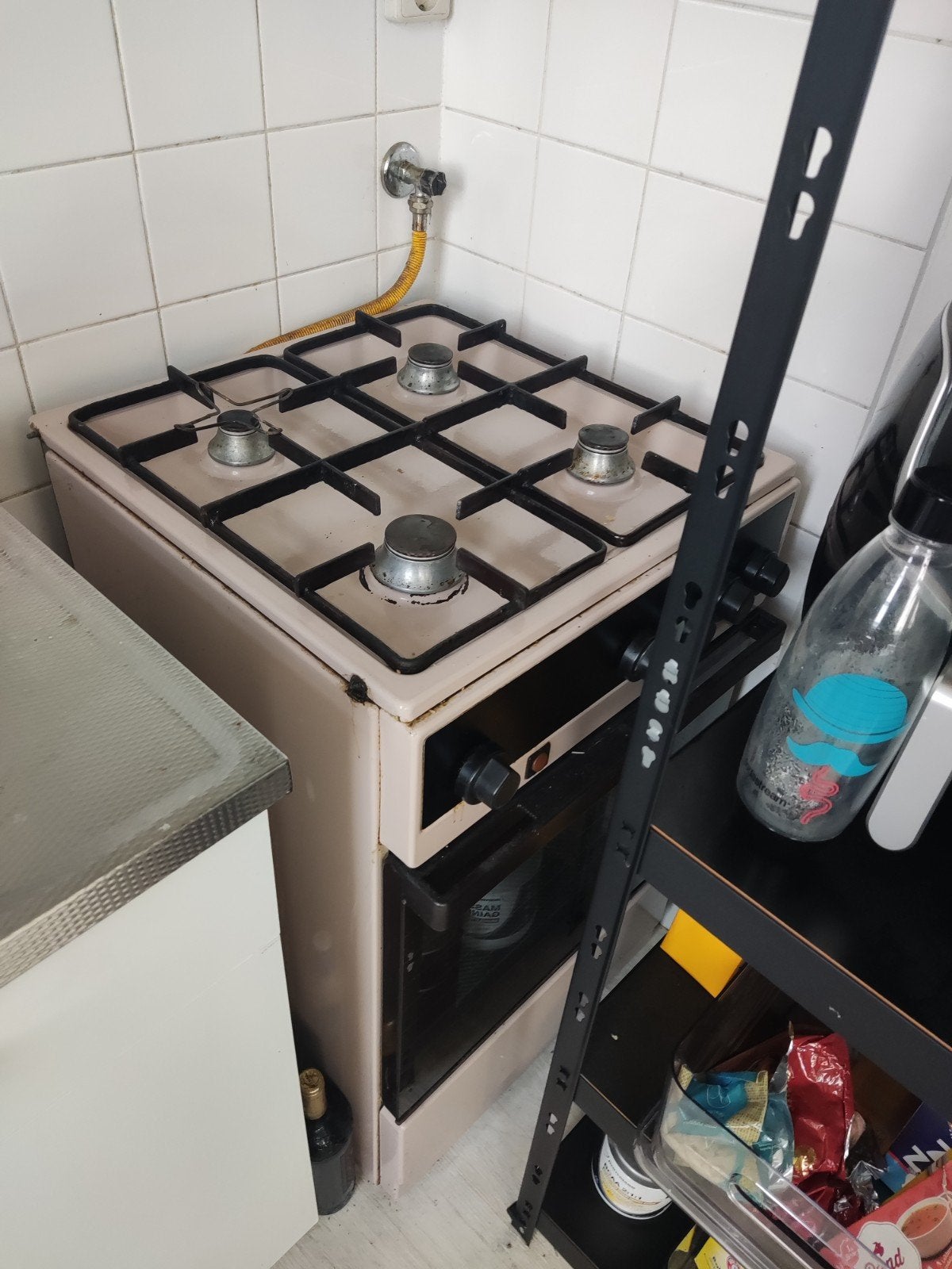 Gasfornuis met oven - Compact en functioneel, Ophalen, Gebruikt, 4 kookzones, Gas