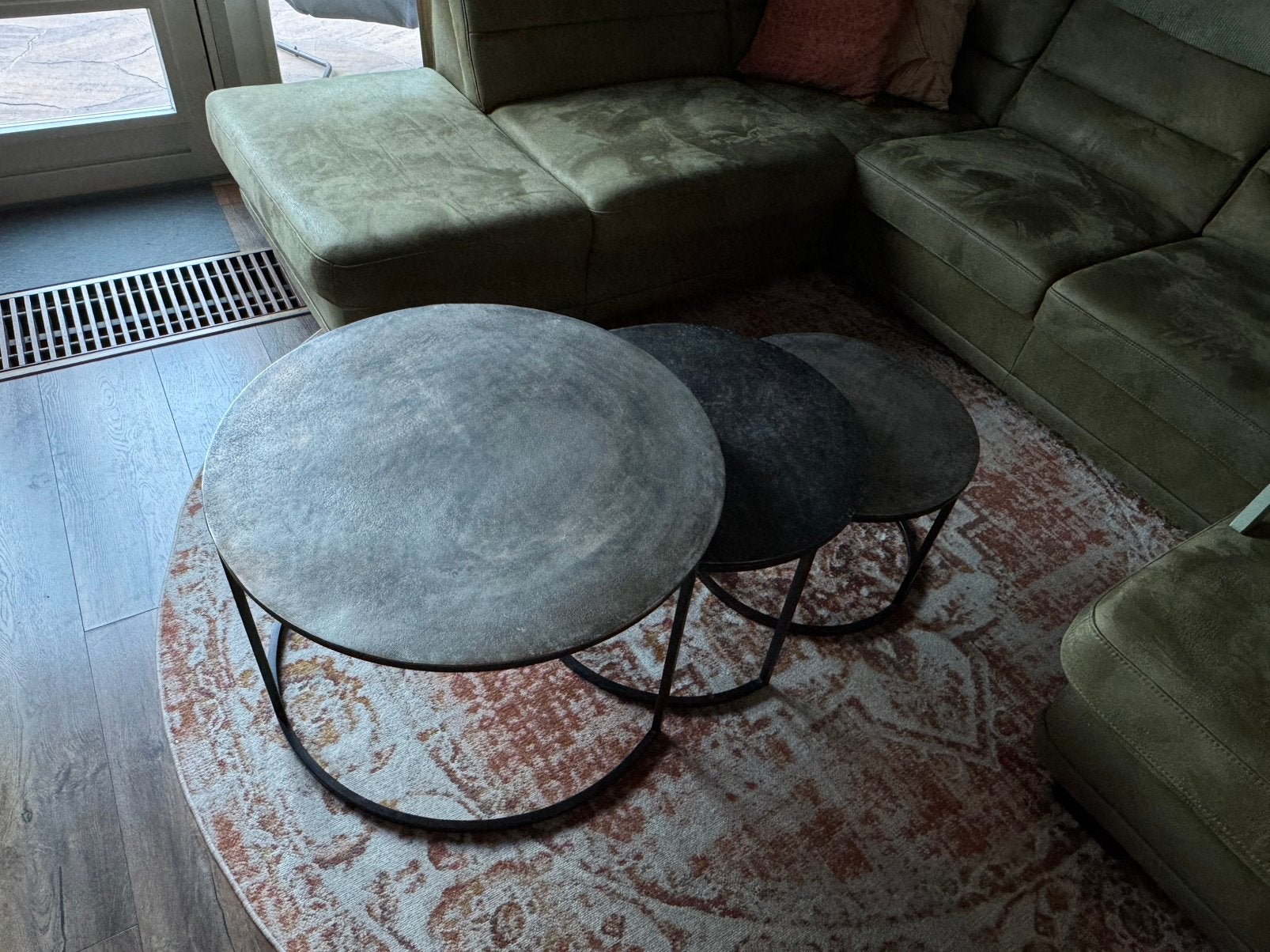Metalen ronde salon tafels, Huis en Inrichting, Ophalen, Zo goed als nieuw, Rond, 50 tot 100 cm