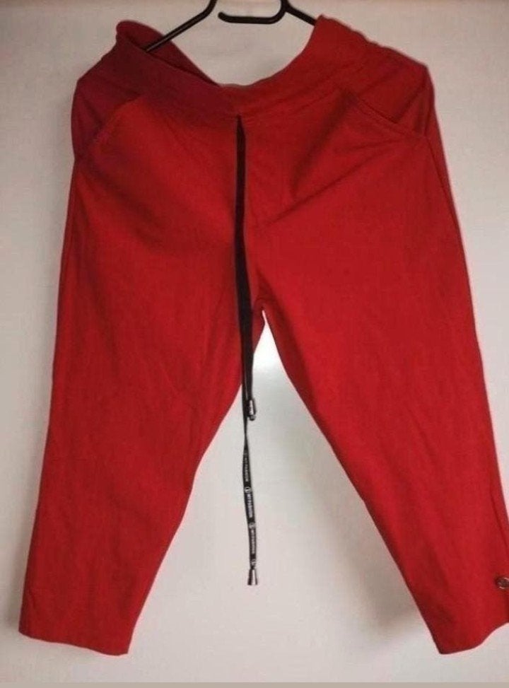 My Pashion capribroek maat XS, Kleding | Dames, Broeken en Pantalons, Zwart, Ophalen of Verzenden, Zo goed als nieuw, Driekwart