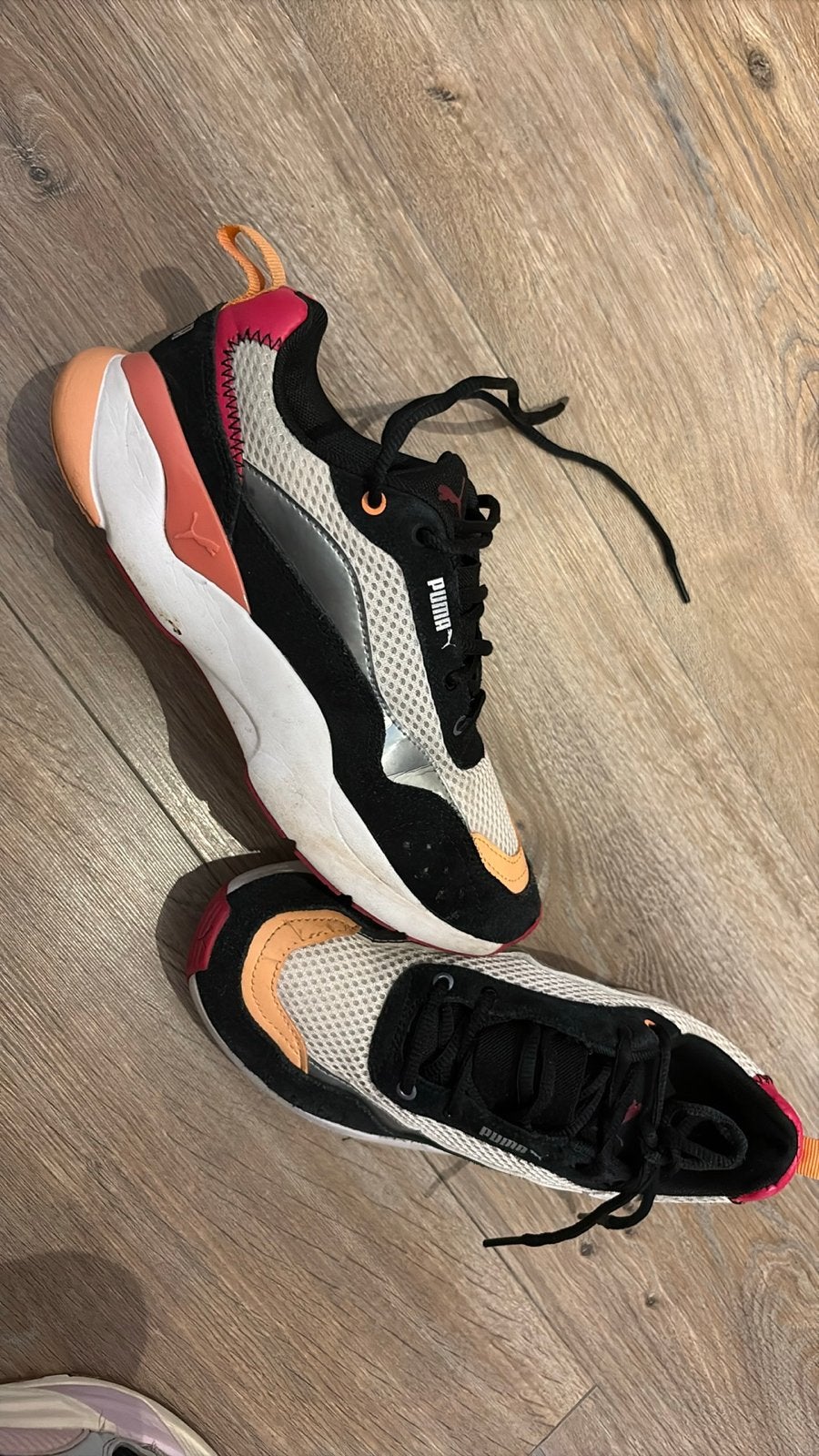 Puma sneakers zwart/wit/roze/oranje, Ophalen of Verzenden, Gedragen, Zwart, Sneakers of Gympen