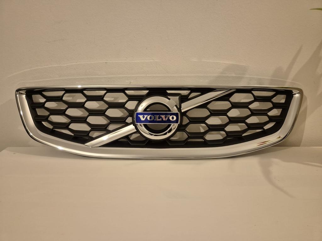 Nieuwe V40/V40 Cross Country Grill, Ophalen of Verzenden, Nieuw, Voor, Volvo