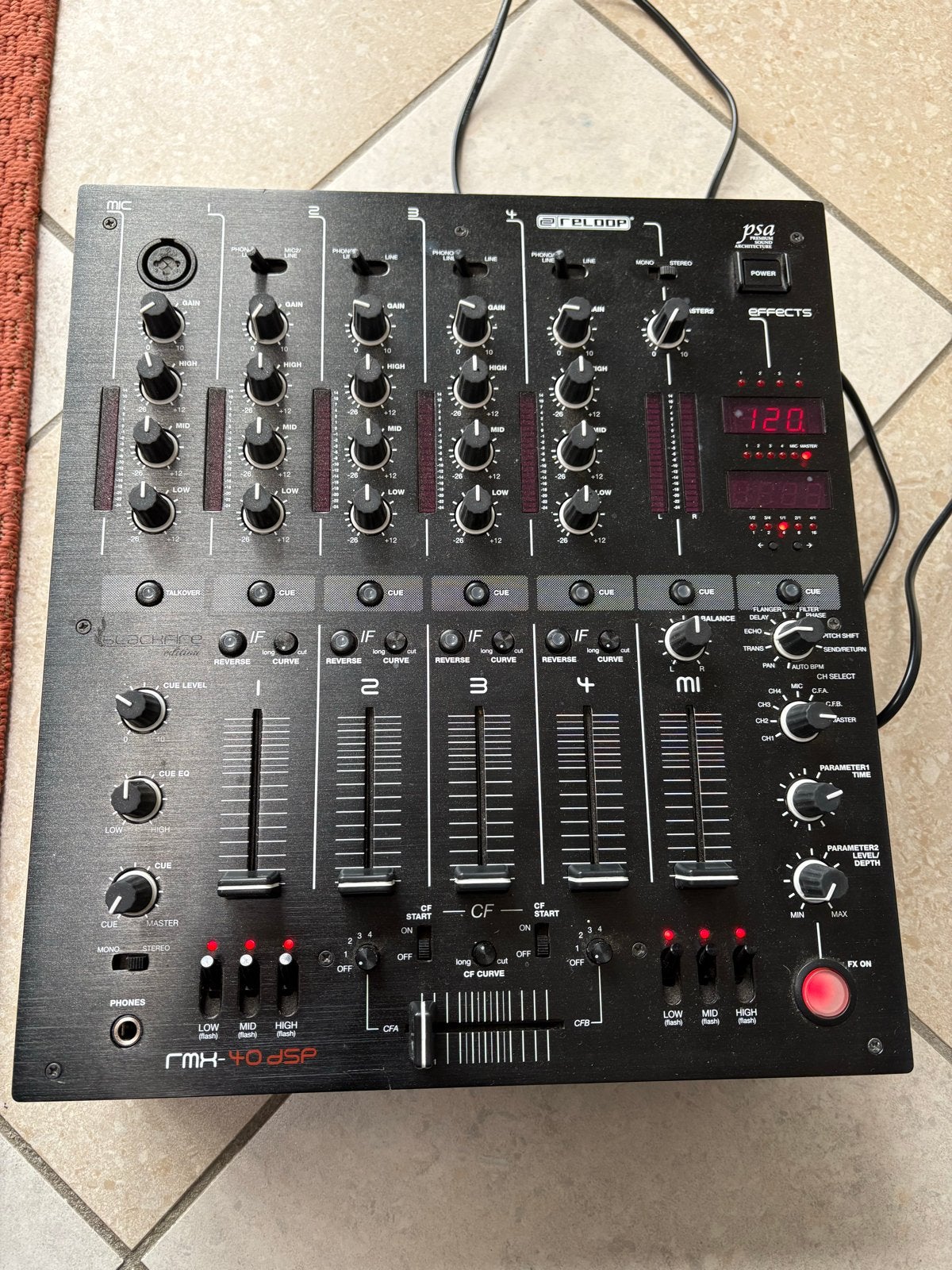 Reloop RMX-40 DSP DJ Mixer - Effecten defect, Ophalen of Verzenden, Gebruikt, Dj-set, Reloop