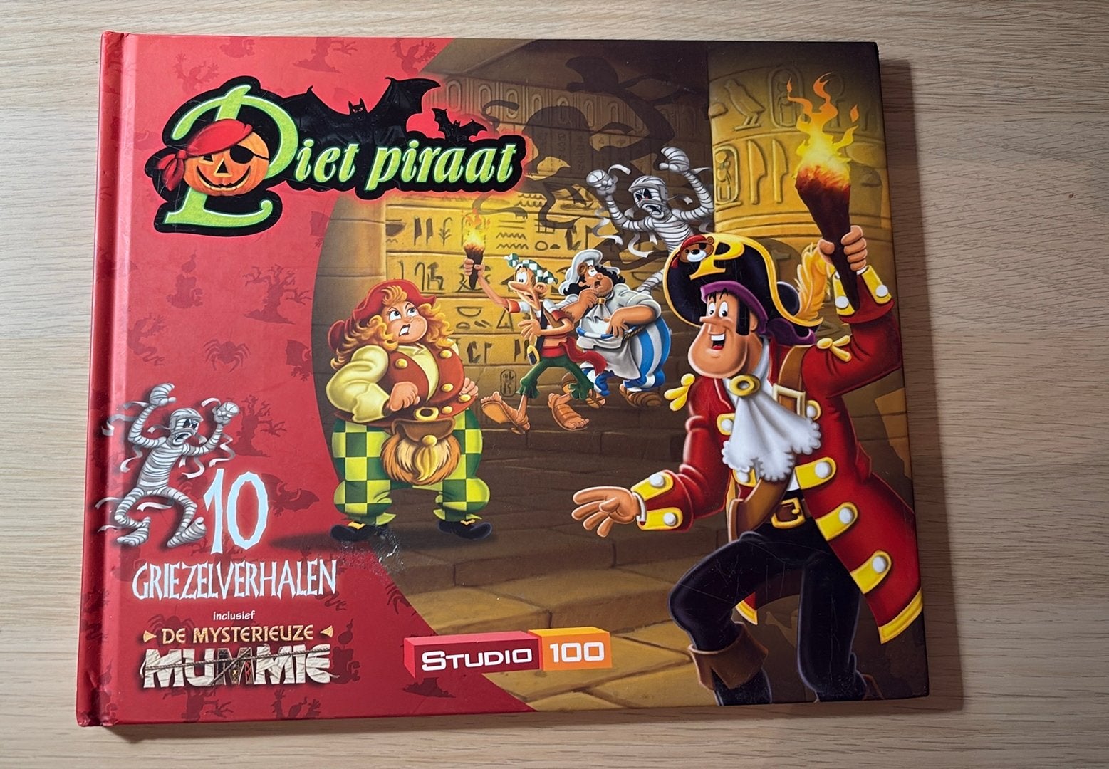 Gert Verhulst - De mysterieuze mummie Piet Piraat, Fictie algemeen, Gert Verhulst; Hans Bourlon, Ophalen of Verzenden, Zo goed als nieuw