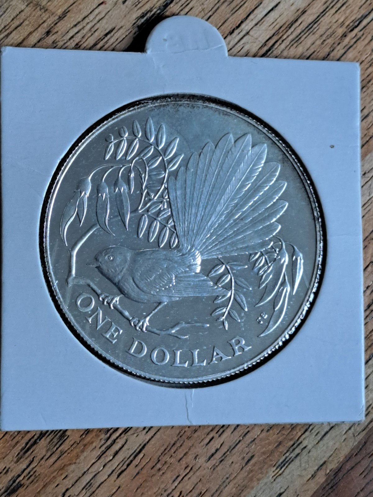New Zealand one dollar 1980 unc