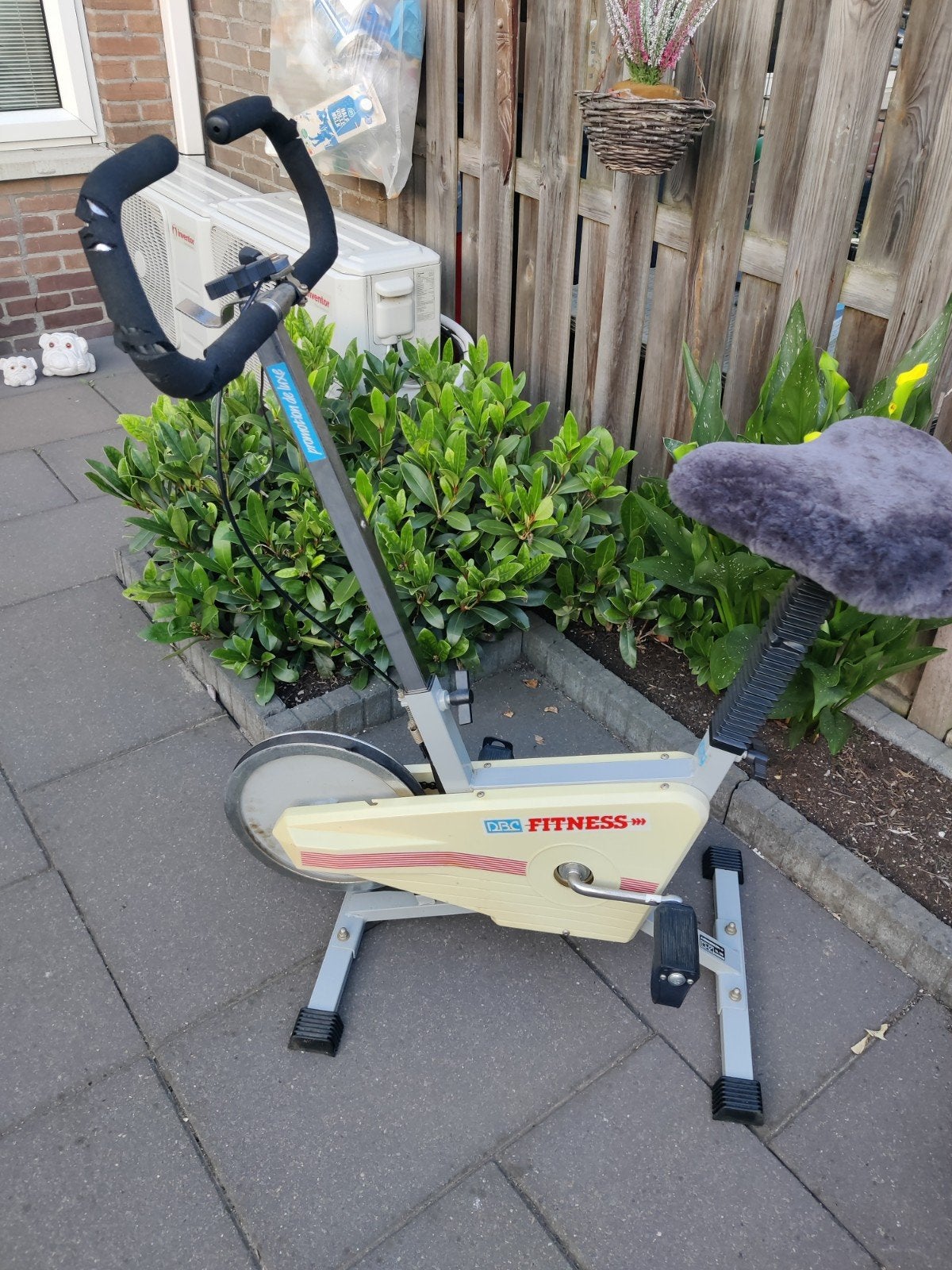 DBC Fitness Hometrainer - Gebruikt, Gebruikt, Ophalen of Verzenden, Metaal, Benen