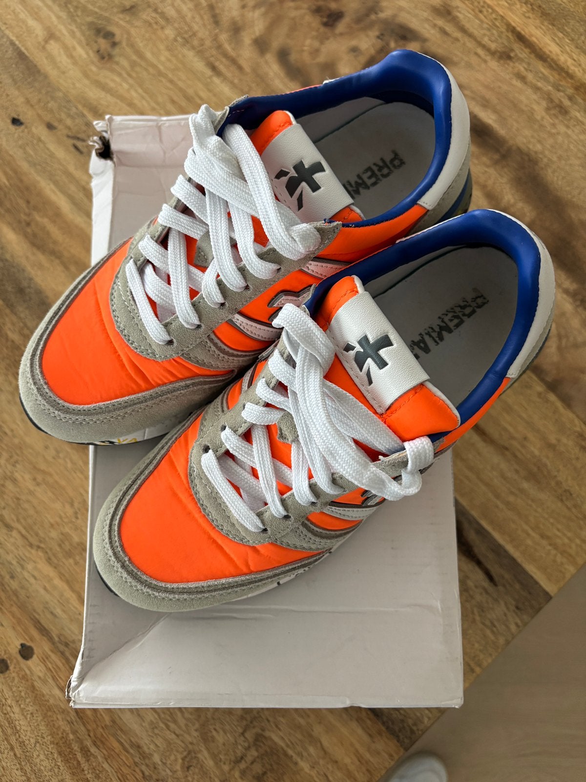 Premiata sneakers maat 40 valt als 39. 2x gedragen, Oranje, Ophalen of Verzenden, Sneakers of Gympen, Zo goed als nieuw