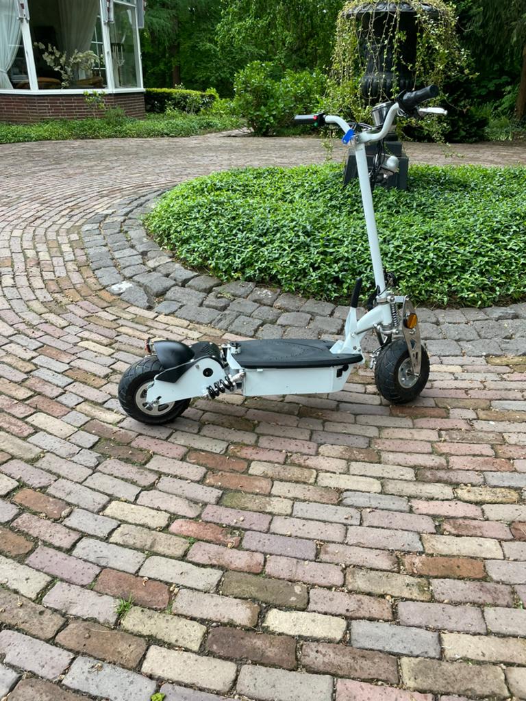 Elektrische of road step, Ophalen of Verzenden, Zo goed als nieuw, Elektrische step (E-scooter)