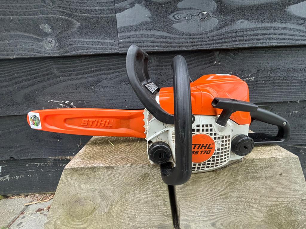 Stihl ms170 kettingzaag (2022), Tuin en Terras, Hand-tuingereedschap, Ophalen, Zo goed als nieuw, Overige soorten