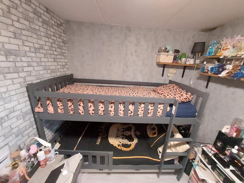 Stevig grijs stapelbed met lade - Zo goed als nieuw, Ophalen, 90 cm, 160 tot 180 cm, Tweepersoons
