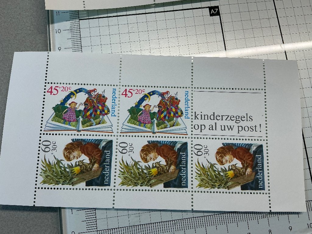 Kinderpostzegels 18 velletjes postfris, Ophalen of Verzenden, Na 1940, Postfris