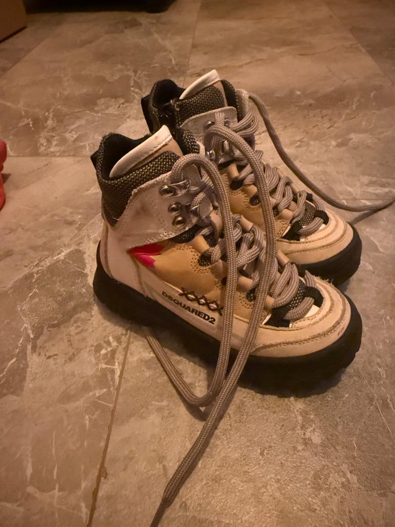 Dsquared kinderschoenen, Kinderen en Baby's, Kinderkleding | Schoenen en Sokken, Ophalen of Verzenden, Zo goed als nieuw