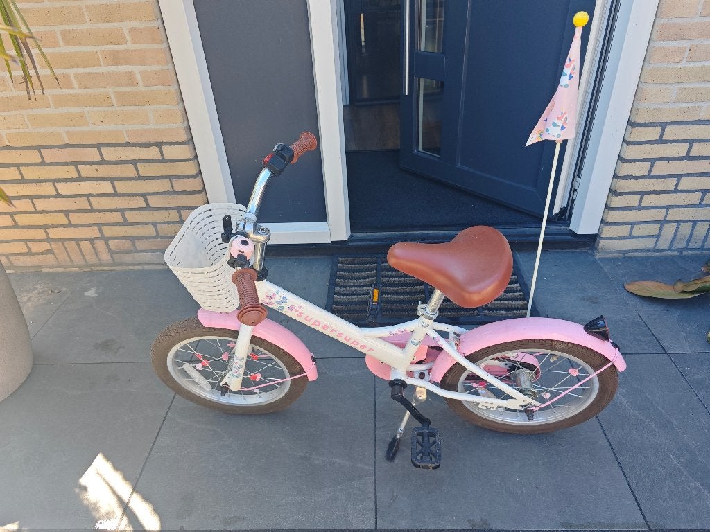Kinder fiets 16 inch, Ophalen, Terugtraprem, Zijwieltjes, Gebruikt