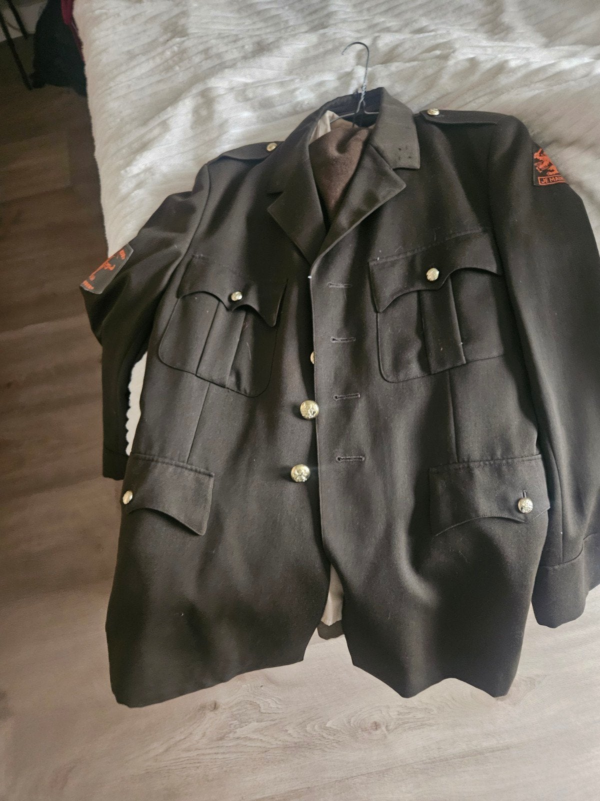 Uniformen carnaval, Carnaval, Kleding, Gedragen, Ophalen