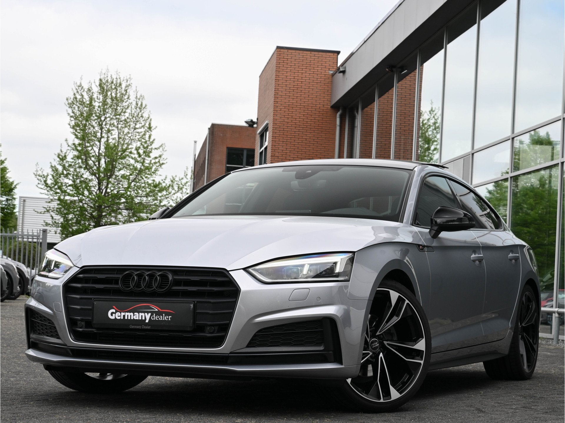 Audi A5 Sportback 40Tfsi S-Line 190pk Black optic Pano B&O V, Auto's, Audi, Gebruikt, 1435 kg, Automatische klimaatregeling, Bedrijf
