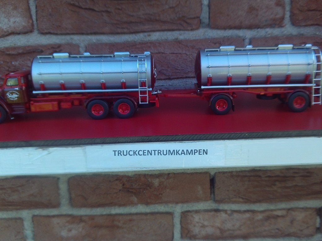 Tekno  Scania  L110  van  Stubbe - Gouda.