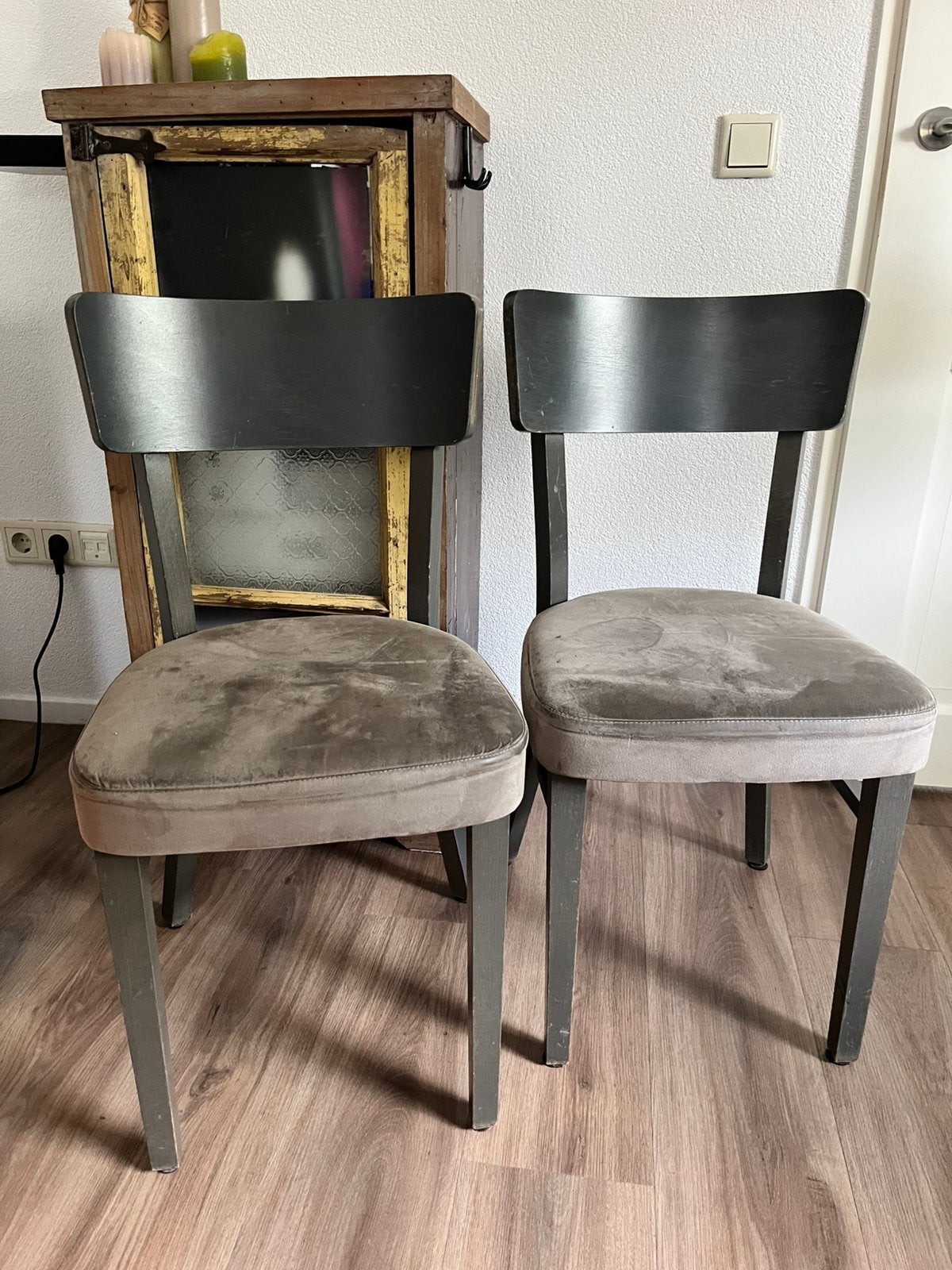 Vintage stoeltjes, Huis en Inrichting, Stoelen, Ophalen, Zo goed als nieuw, Twee