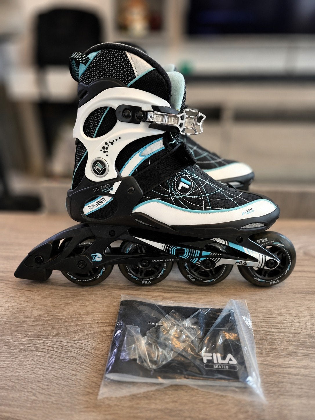 Fila Inline Skates - Zwart/Wit/Turquoise, Verstelbaar, Zo goed als nieuw, Inline skates 4 wielen, Dames