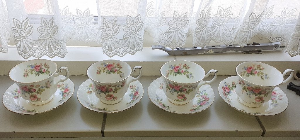Royal albert kop en schotels, Ophalen of Verzenden