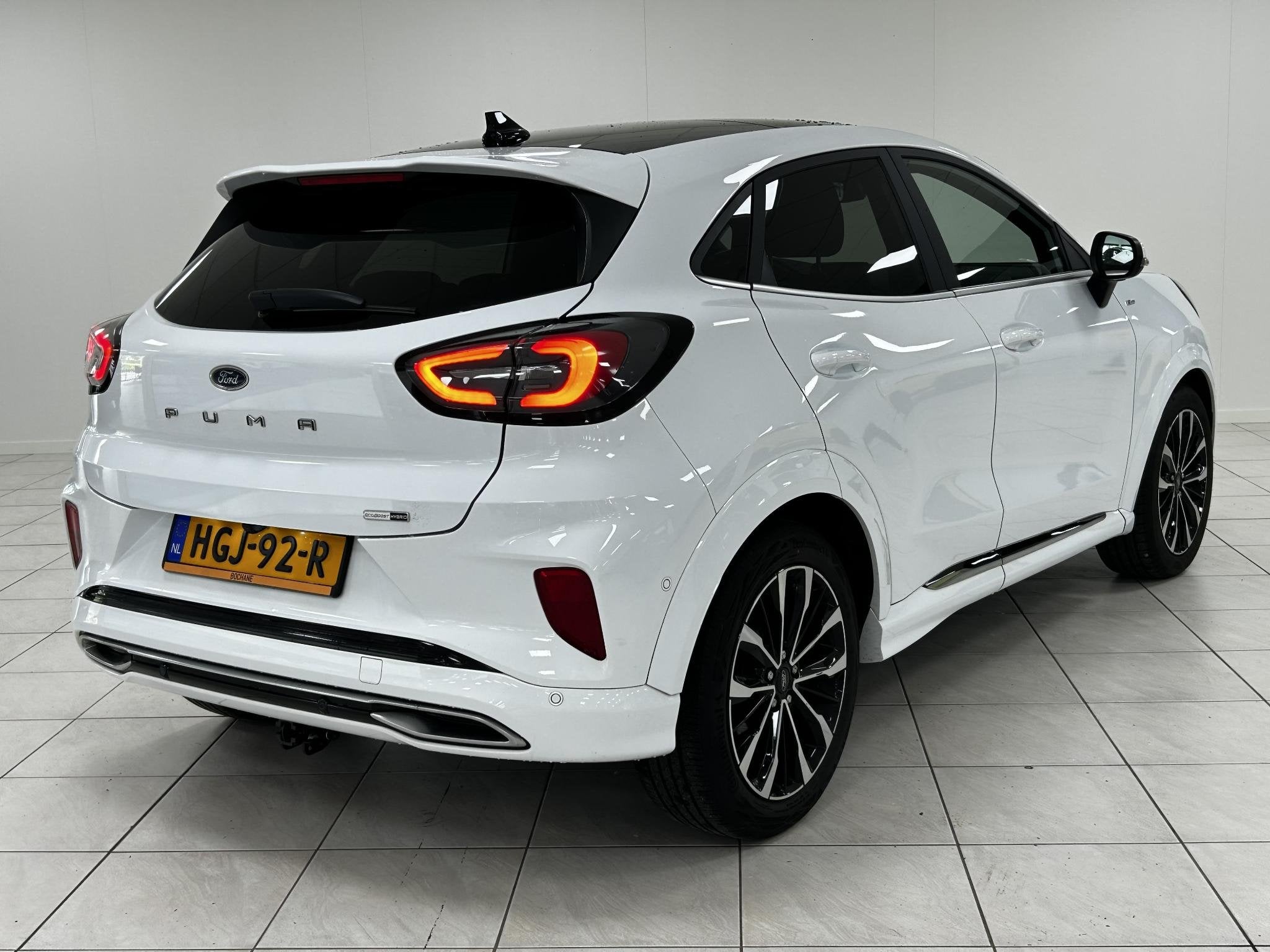Ford Puma 1.0 EcoBoost 155 Hybrid ST-Line Vignale | PANO | T, Met garantie (alle), Wit, Bedrijf, 155 pk