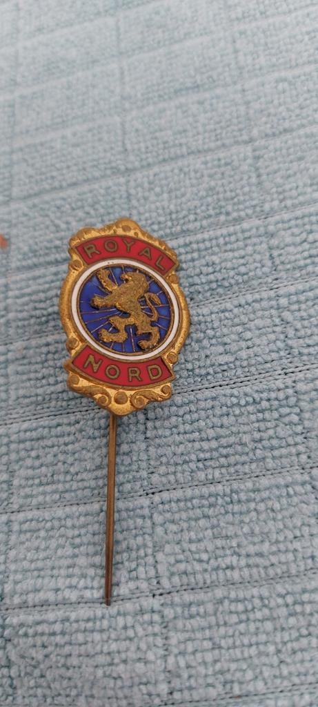 Vintage Royal Nord Speldje - Zeldzaam Verzamelobject, Ophalen of Verzenden, Gebruikt, Merk, Speldje of Pin