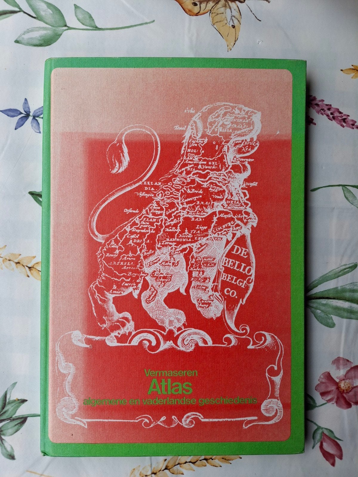 Atlas Algemene en Vaderlandse Geschiedenis - Vermaseren, Gelezen, Overige atlassen, Dr. B.A. Vermaseren, Ophalen of Verzenden
