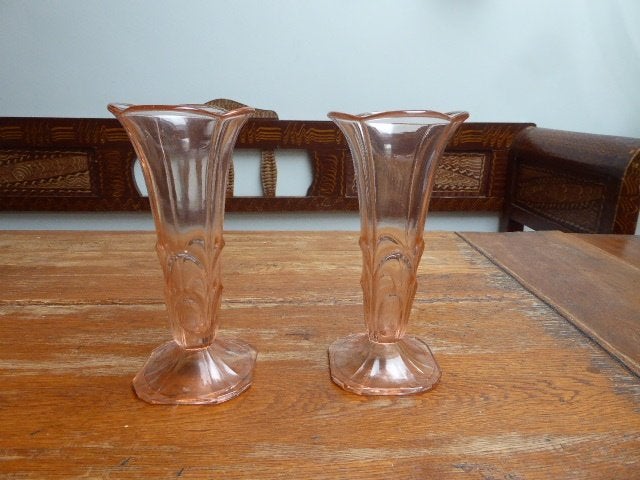 2 art deco persglazen vazen in rosaline, Ophalen of Verzenden