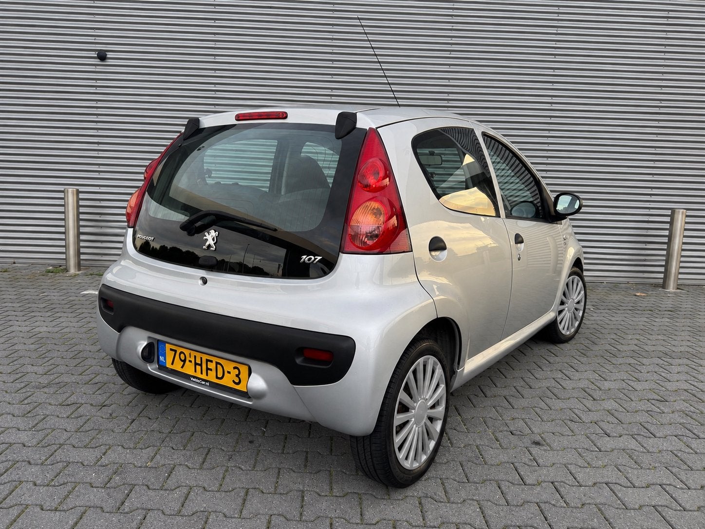 Foto 16 van Peugeot 107 NAP |APK | KLEIN BEURT | CARPLAY | LAGE KM |5dr
