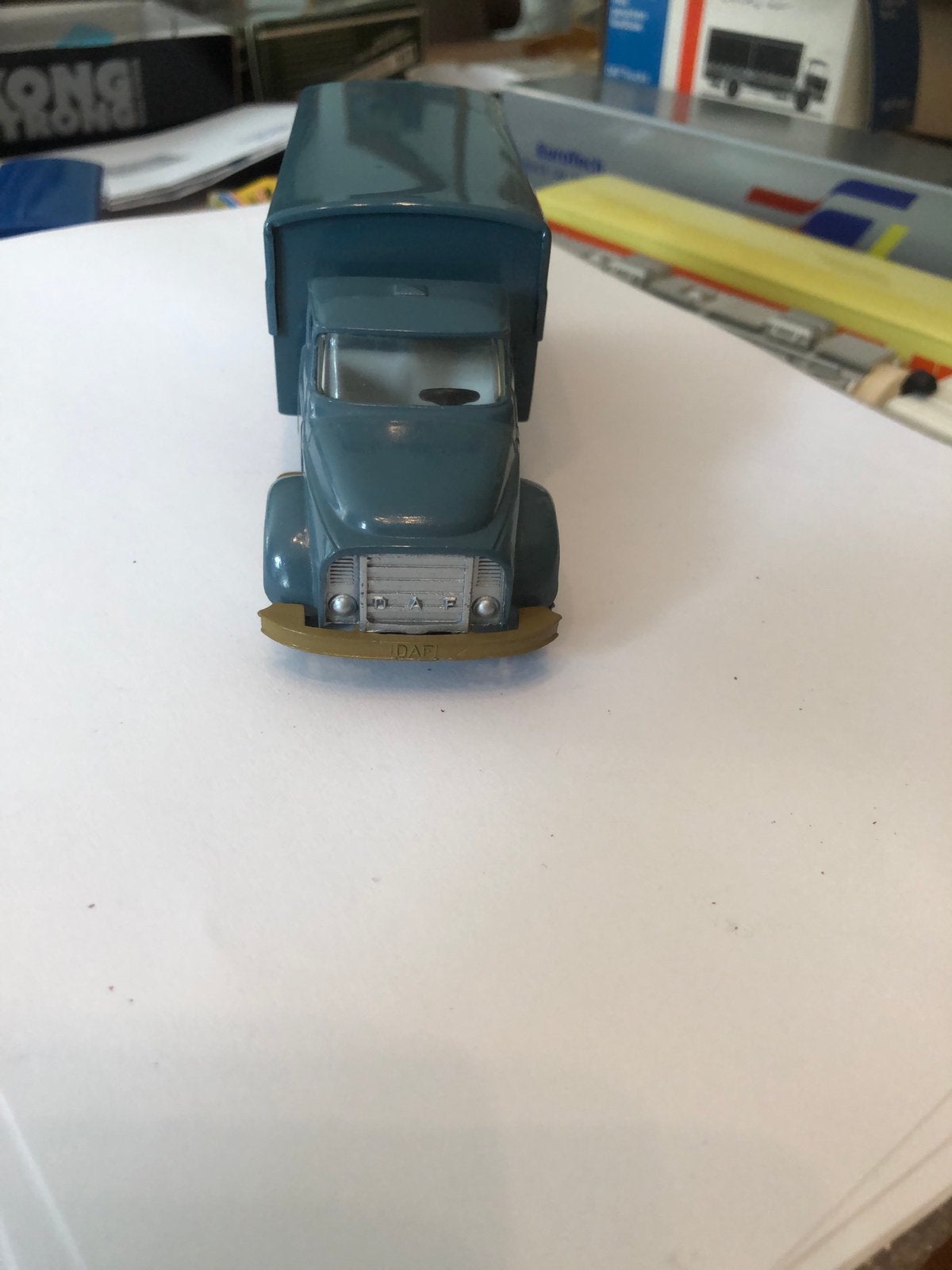 DAF. TORPEDO met huif. LION CAR NIEUW STAAT JUNI 15% KORTING, Ophalen of Verzenden, Zo goed als nieuw, Bus of Vrachtwagen, Lion Toys