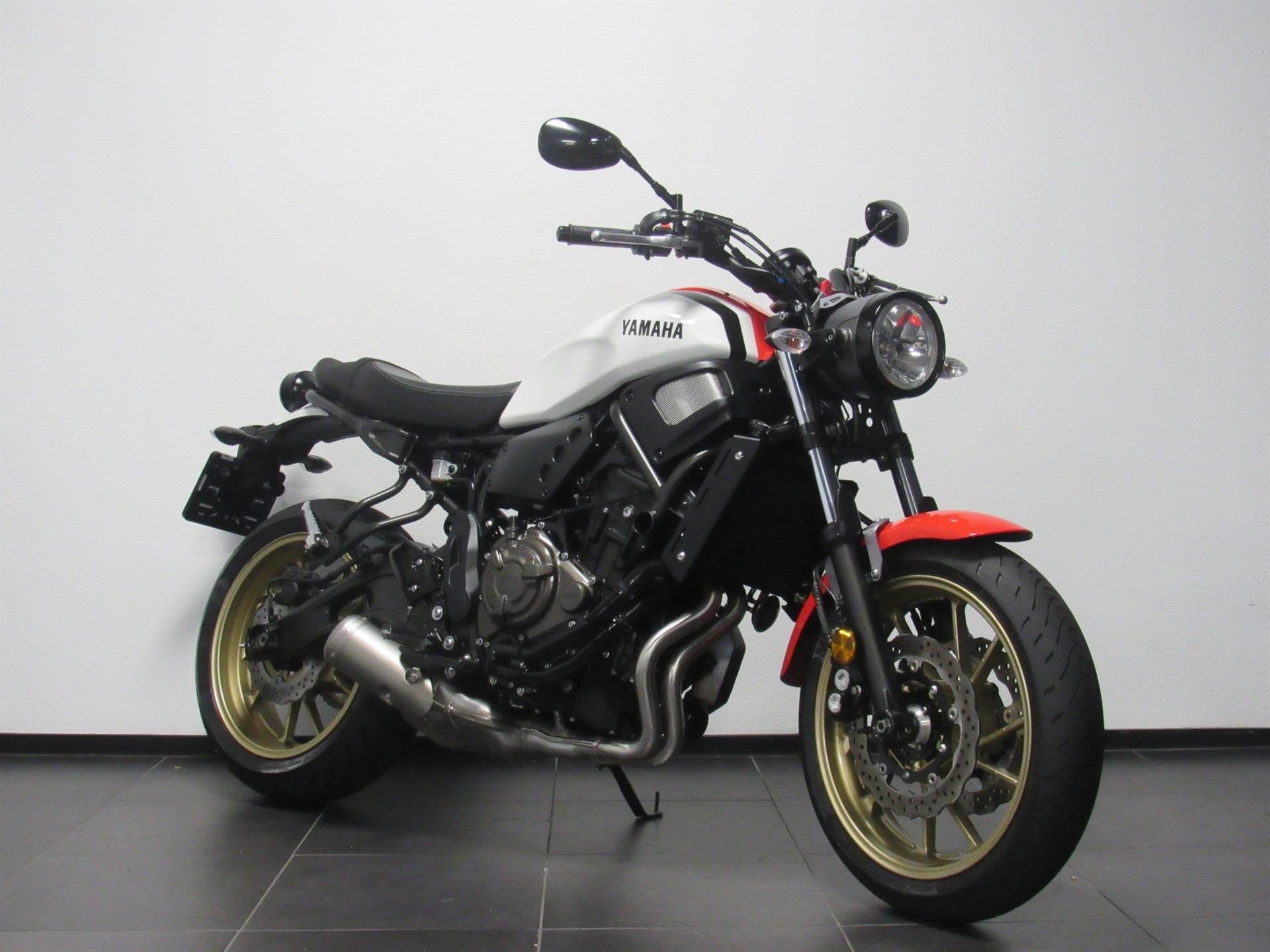 Yamaha XSR 700 ABS, Motoren, Motoren | Yamaha, Bedrijf, Meer dan 35 kW, 689 cc, ABS