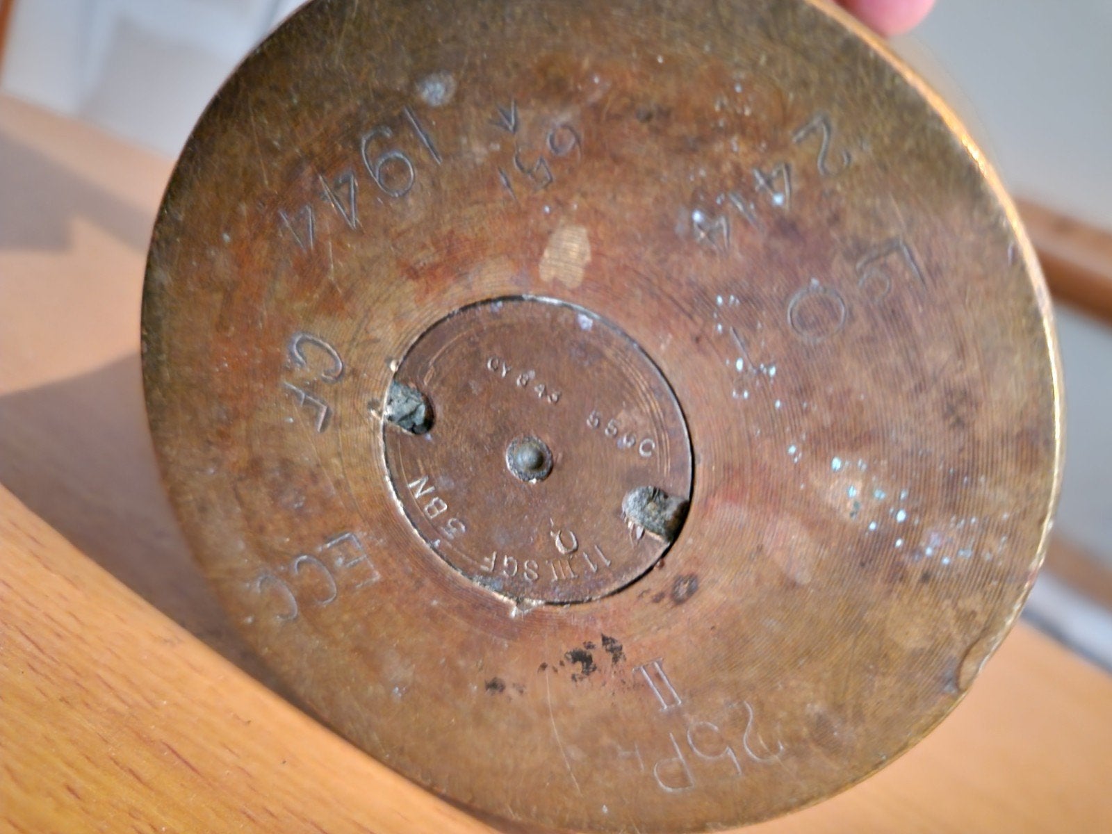 GRATIS grote huls 1944, gebruikt als vaas, Verzamelen, Militaria | Tweede Wereldoorlog, Ophalen, Landmacht, Overige gebieden, Hulzen of Bodemvondsten
