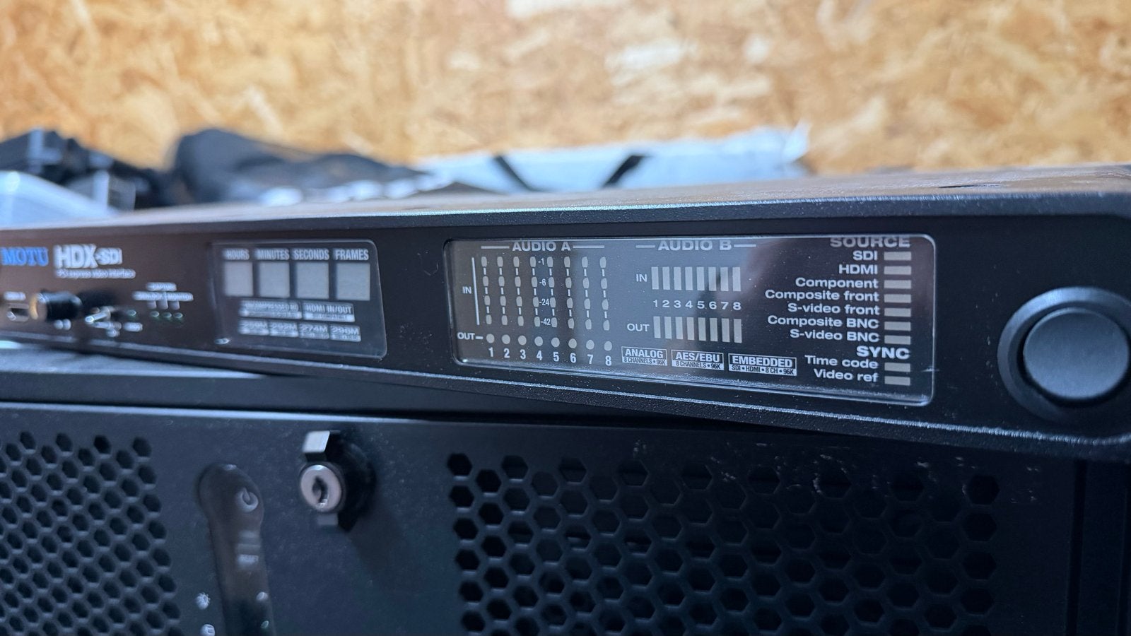 Motu HDX-SDI PCIe Audio-Video Interface, Ophalen, Gebruikt