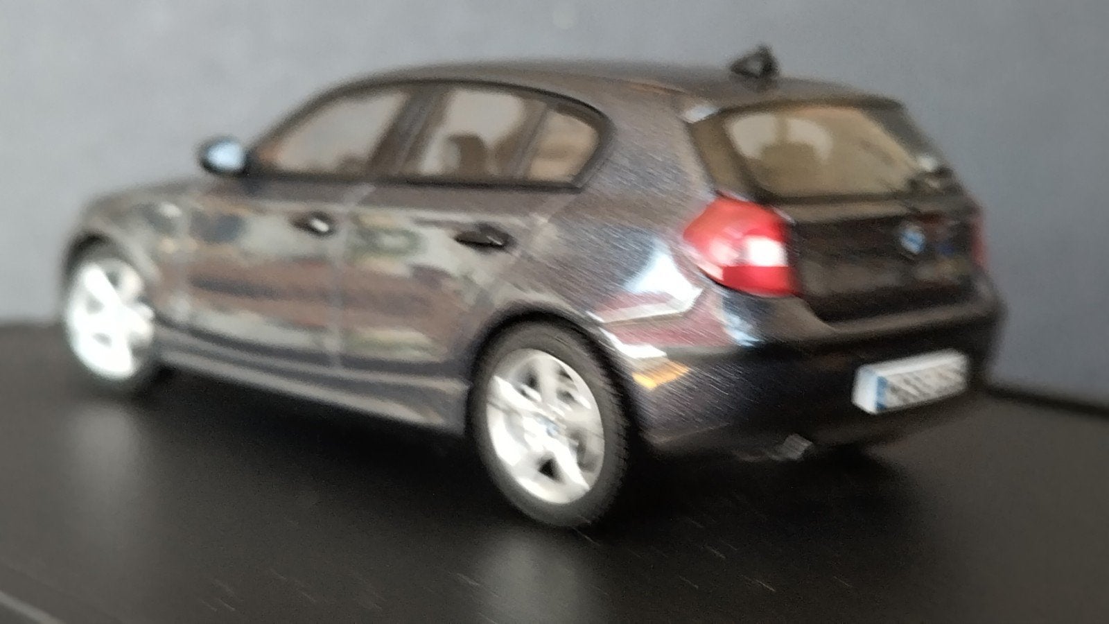 BMW 1 serie 1:43 Schuco Pol, Hobby en Vrije tijd, Modelauto's | 1:43, Overige merken, N, Auto, Verzenden