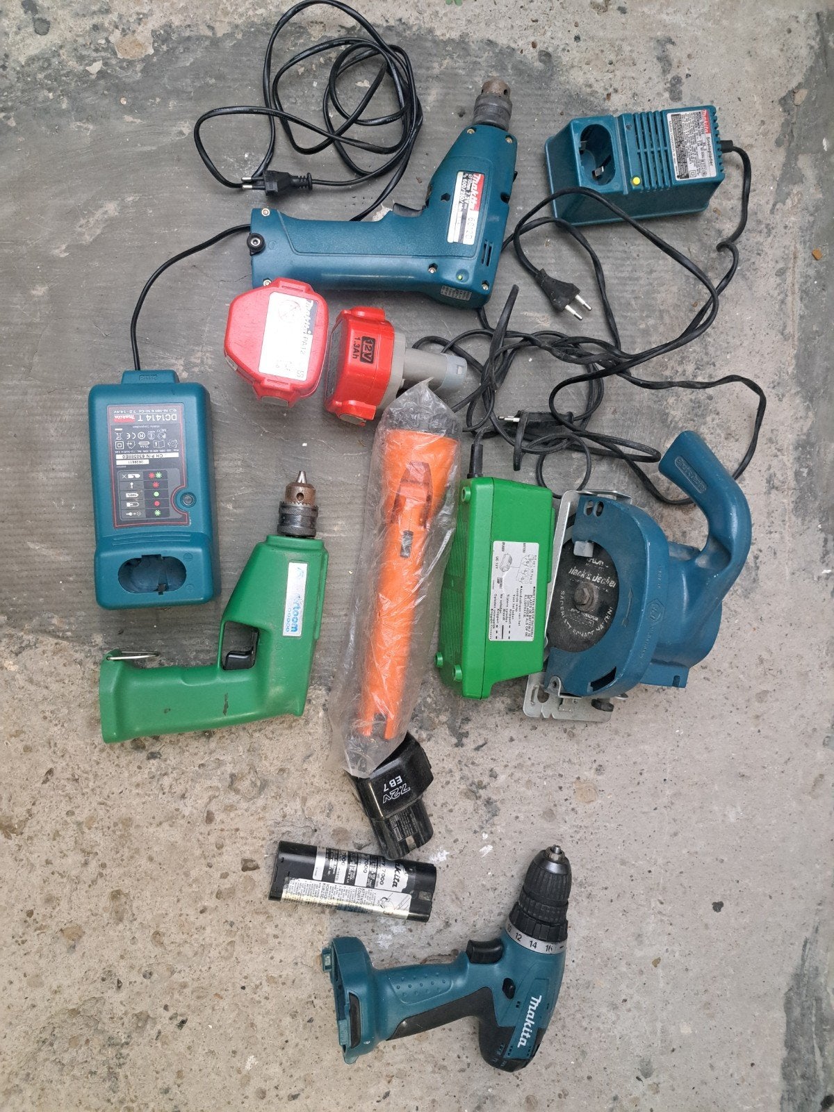 Diverse Makita en Hitachi Gereedschap, Boormachine, Gebruikt, Variabele snelheid, Ophalen of Verzenden