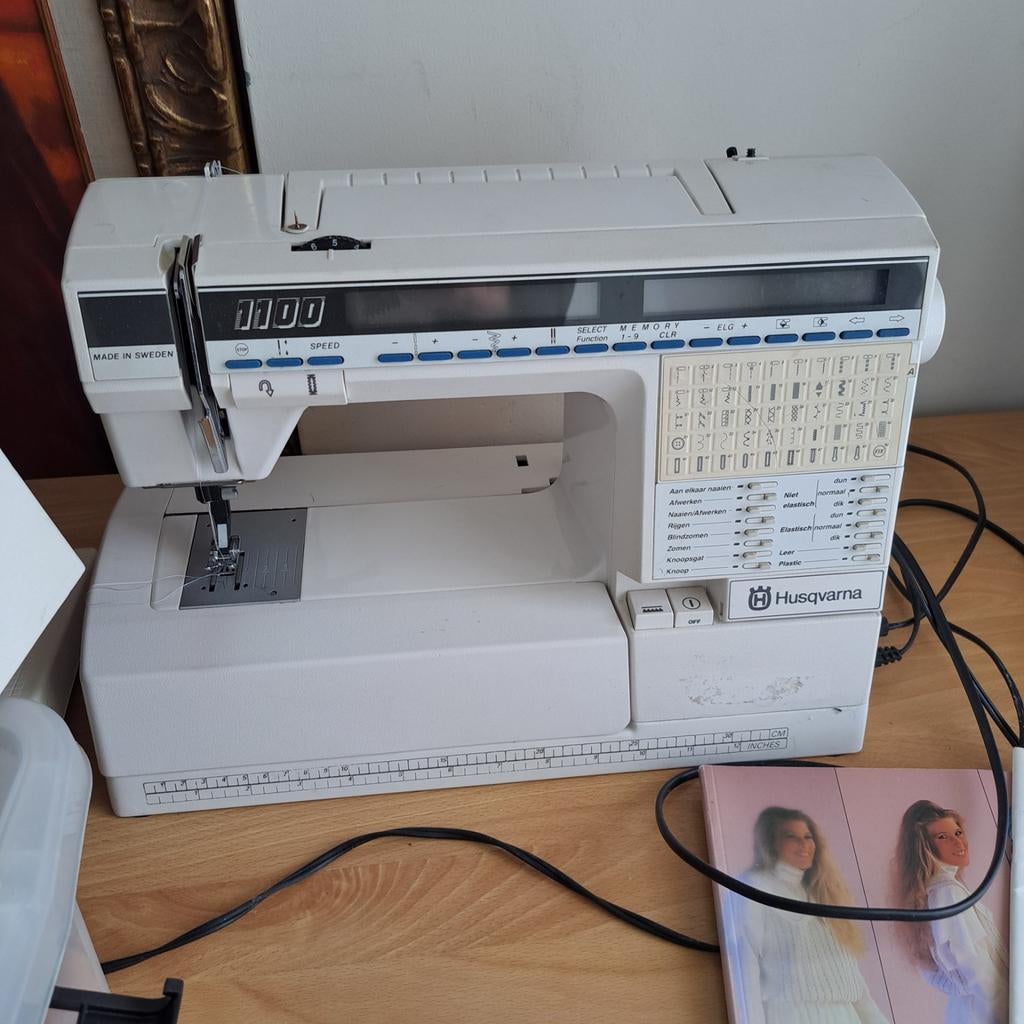 Naaimachine te koop, Ophalen of Verzenden, Gebruikt, Naaimachine, Husqvarna