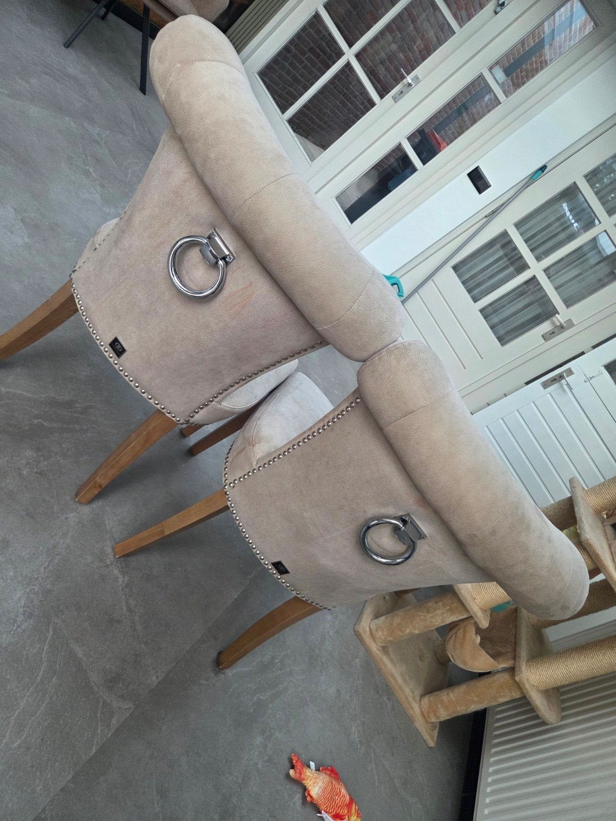 Twee stijlvolle eetkamerstoelen - Beige/Taupe, Ophalen, Gebruikt, Twee, Overige kleuren