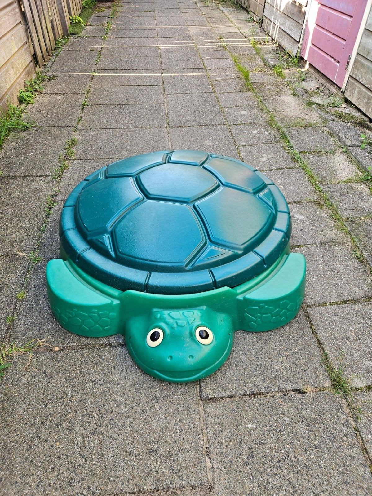 Little Tikes Schildpad Zandbak met Deksel, Ophalen, Zo goed als nieuw