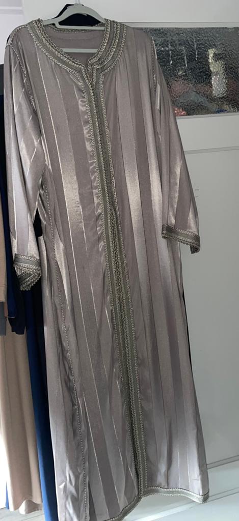 Takchita Maat L tot XL, Maat 42/44 (L), Ophalen of Verzenden, Zo goed als nieuw, Grijs