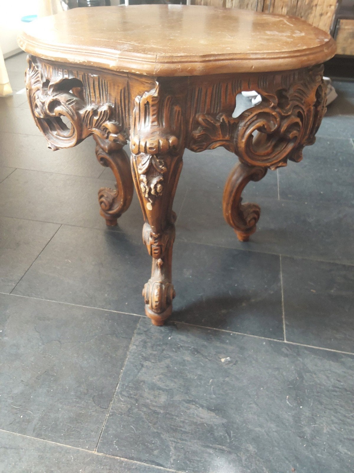 barok bijzettafel, Ophalen