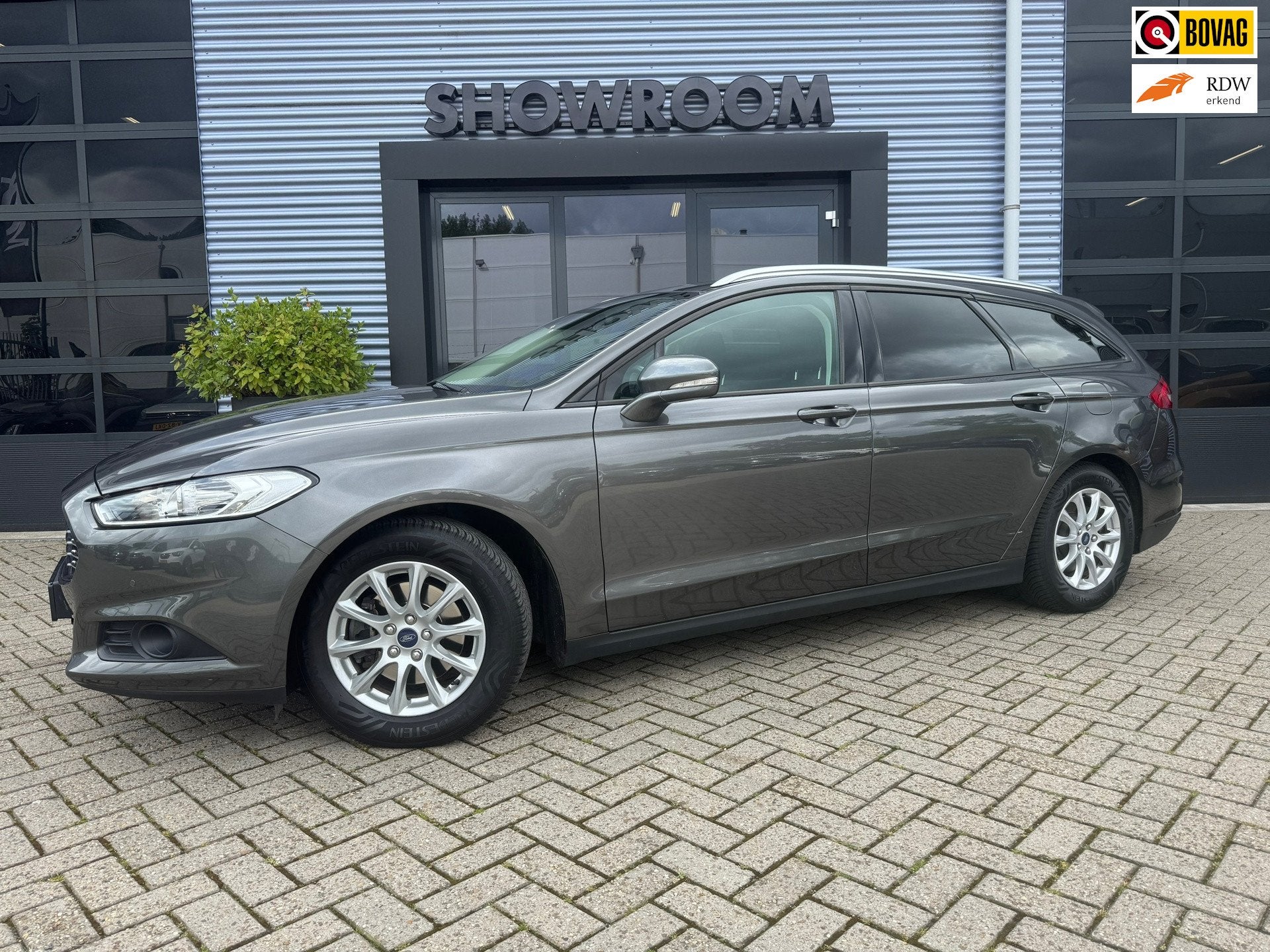 Ford Mondeo Wagon 1.5 Titanium Lease Edition NAVI|APPLE CARP, Voorwielaandrijving, 15 km/l, Euro 6, 4 cilinders