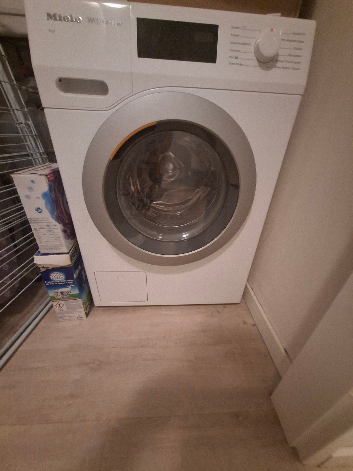 Miele W1 Classic Wasmachine, Ophalen, 1200 tot 1600 toeren, 8 tot 10 kg, Zo goed als nieuw