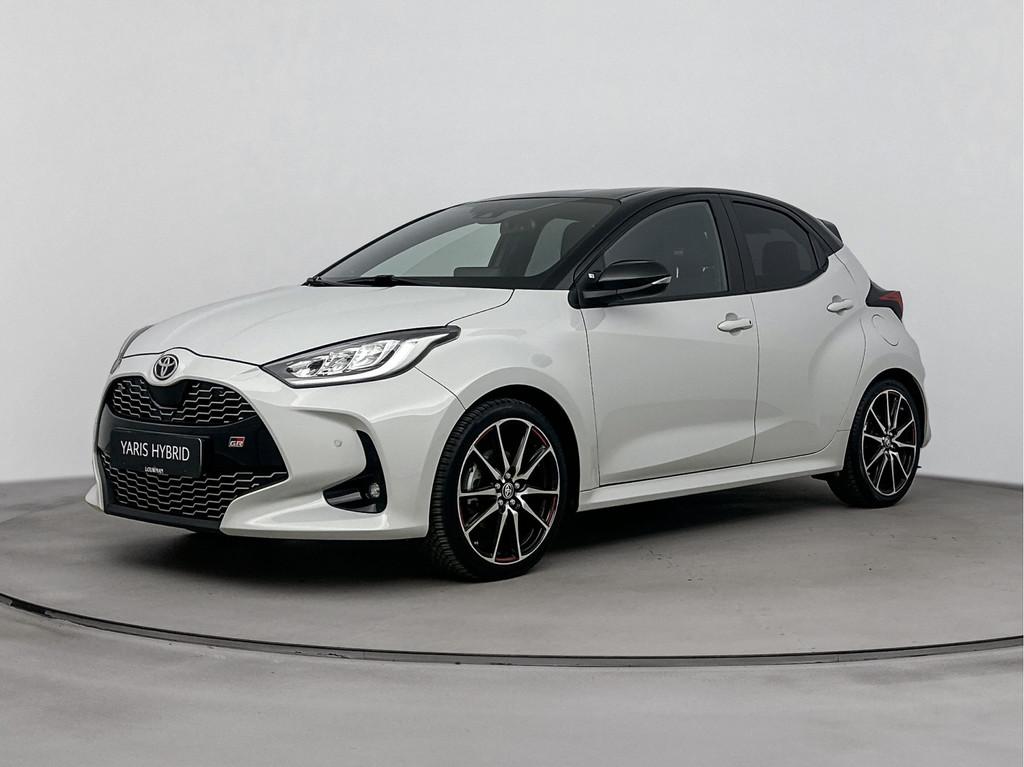 Toyota Yaris 1.5 Hybrid GR Sport Bi-Tone | JBL-Audio | Navig, Auto's, 12 maanden, 450 kg, Gebruikt, 23 km/l