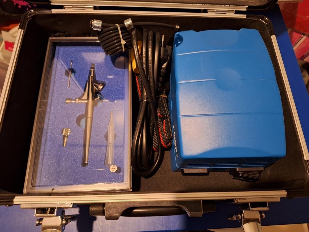 NIEUW!! Double action airbrushset in koffer (eetbare inkt), Ophalen of Verzenden, Nieuw, Taarten of Cupcakes, Overige typen
