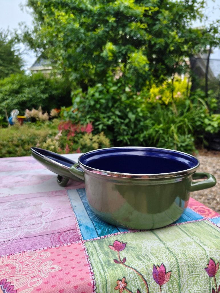 BK gietijzeren pan/ Dutch oven, Huis en Inrichting, Keuken | Potten en Pannen, Ophalen, Met handvatten, Gietijzer, BK