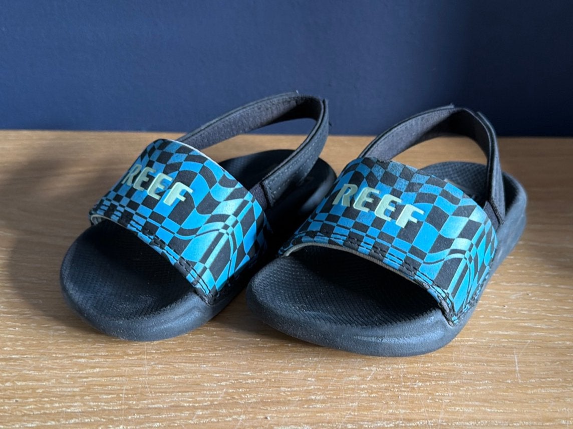 Reef slippers maat 23 (dreumes / peuter), Kinderen en Baby's, Gebruikt, Jongen of Meisje, Overige typen, Ophalen of Verzenden