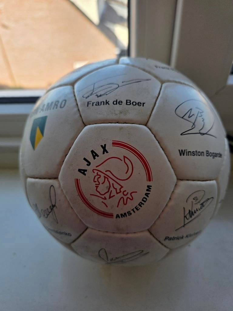 Ajax Bal van AbnAmro met gedrukte Handtekeningen Rijkaard, Ophalen of Verzenden, Ajax, Overige typen