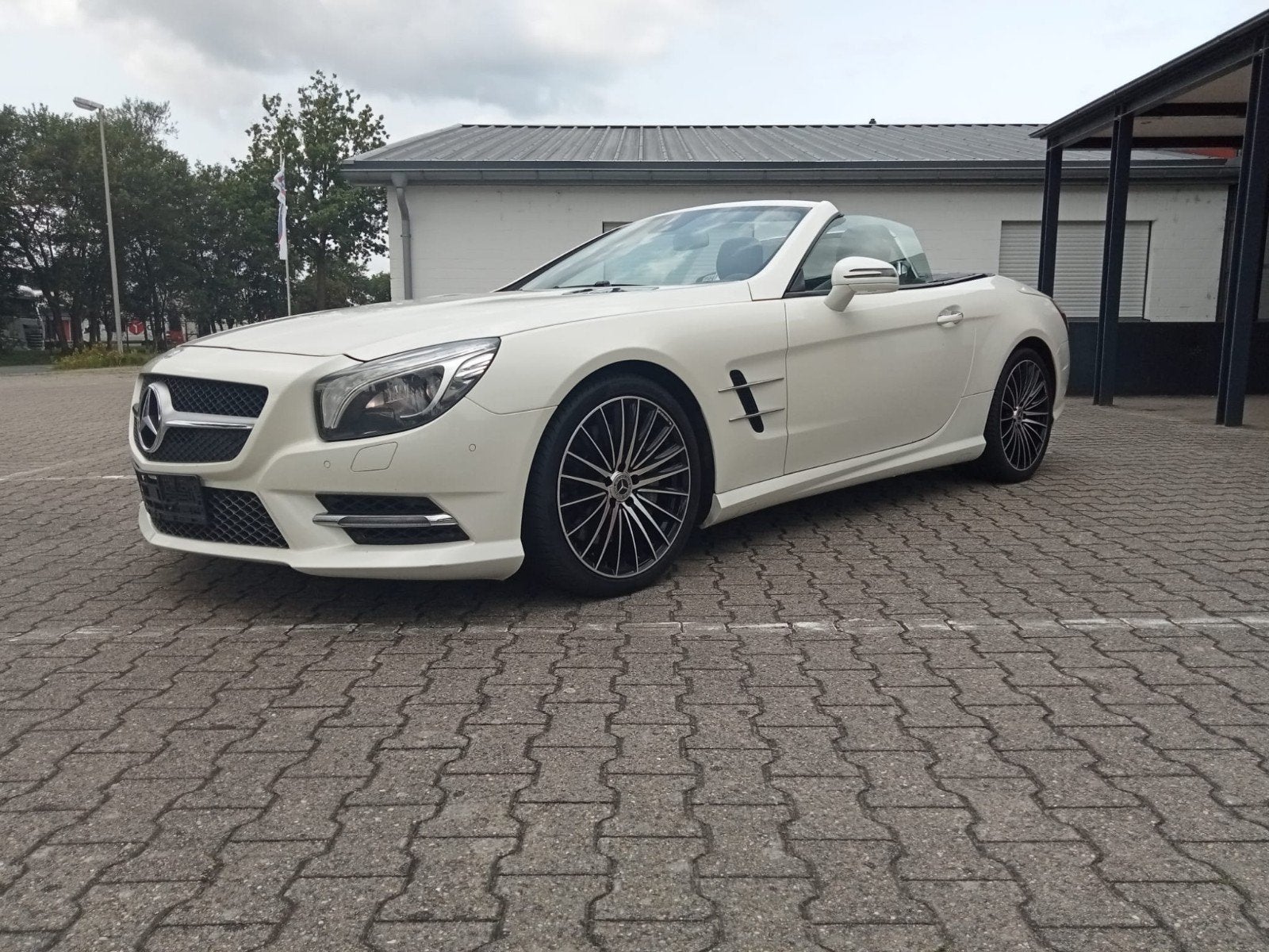 MERCEDES SL AUTOMAAT 306PK AMG STYLING PAKKET 2015 €33750 EX, Auto's, Automaat, Achterwielaandrijving, Cabriolet, Wit