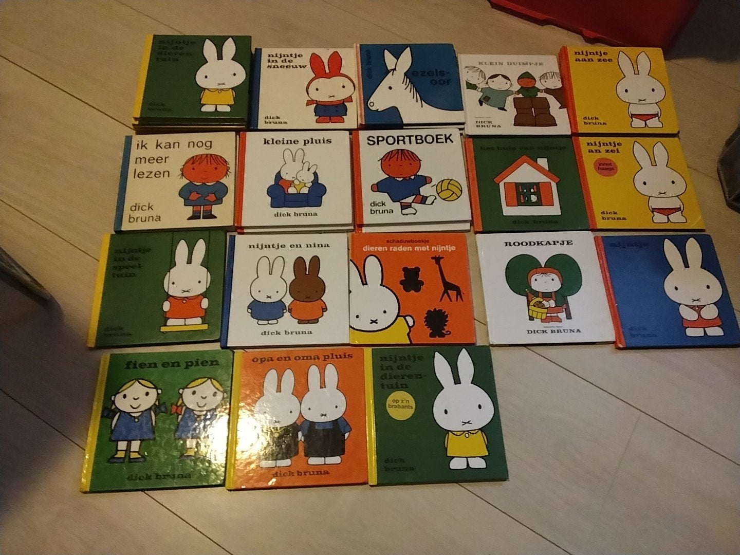 Dick bruna boekjes nu voor €:2.50 per stuk zie beschrijving, Ophalen of Verzenden, Zo goed als nieuw, Fictie algemeen