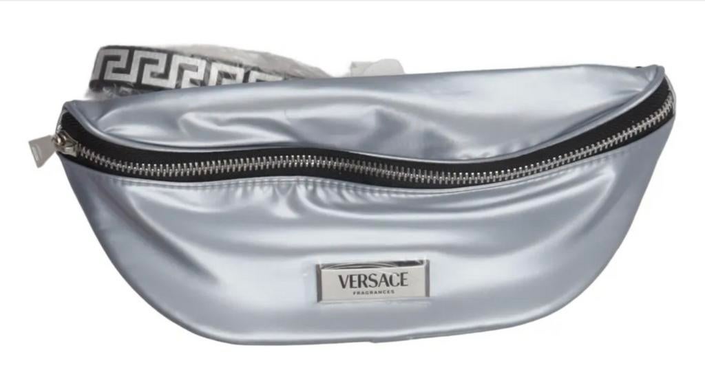 NIEUW Versace Zilveren Belt Bag - Ongebruikt, Ophalen of Verzenden, Nieuw, Grijs, Overige typen