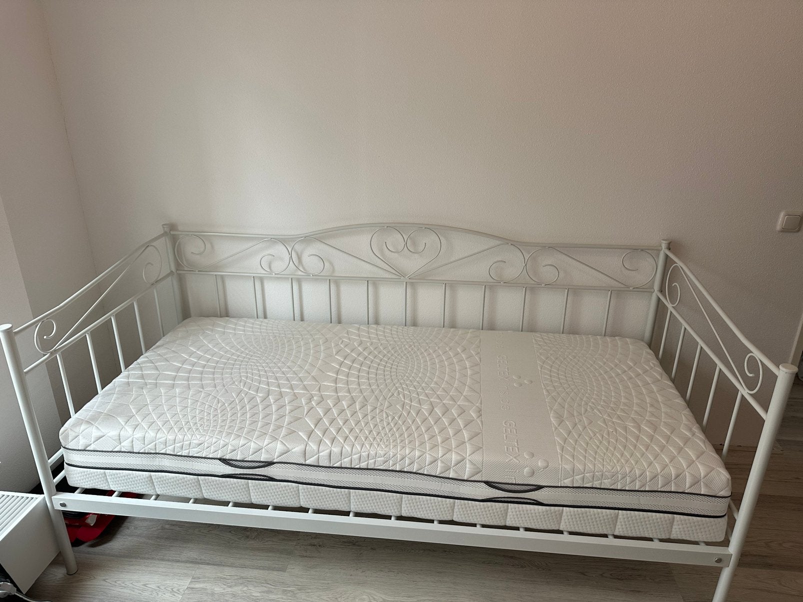 Ikea bed 50,-, Nieuw, 70 tot 85 cm, Ophalen of Verzenden, Matras