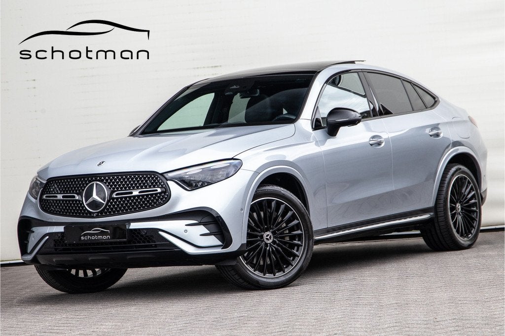 Mercedes-Benz GLC Coupé 300e 4MATIC AMG Premium Plus, Pano,, Auto's, Mercedes-Benz, Bedrijf, Te koop, GLC Coupé, 360° camera, 4x4
